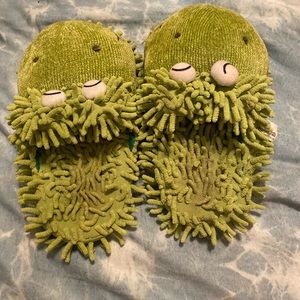 frog slippers